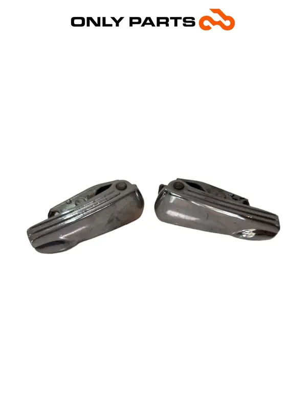 COPPIA PEDANE POSTERIORI PASSEGGERO PIAGGIO VESPA GT 200 2003 POGGIAPIEDI — 2