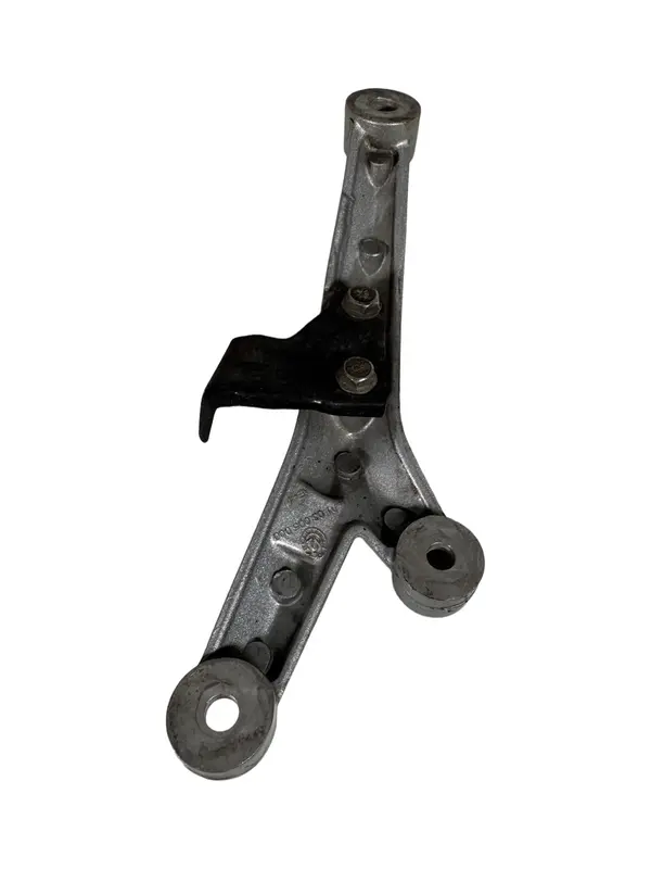 STAFFA SUPPORTO MOTORE SINISTRA SX 90103005000 KTM DUKE 200 2012 ENGINE BRACKET — 5