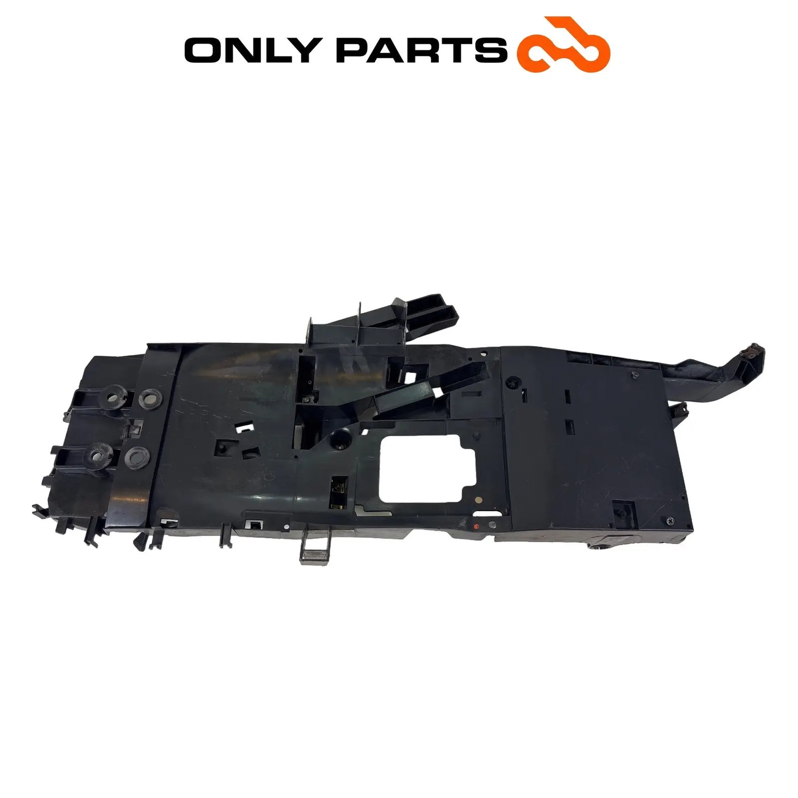 Carena sottosella / vano porta batteria Yamaha YZF-R6 600cc 2005 nero usato — foto reale 2