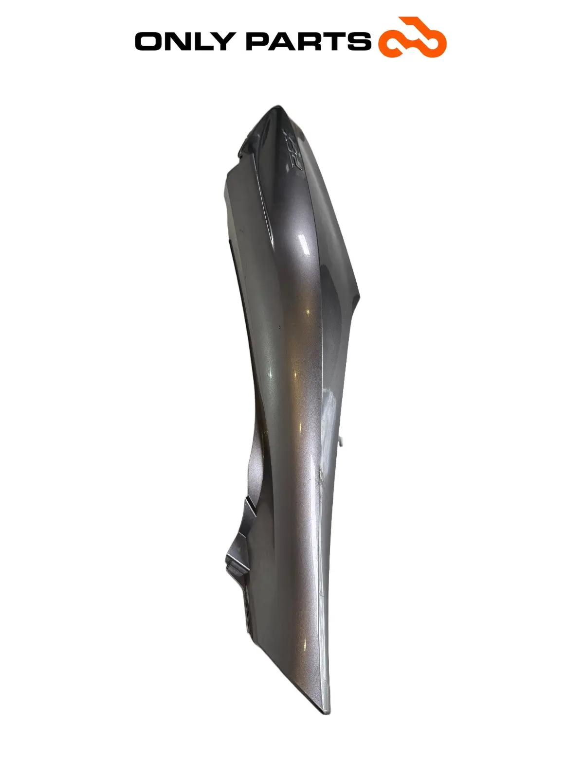 CARENADO TRASERO IZQUIERDO HONDA PCX 125 2011 OEM 83600-KWN-9010 Honda PCX 125cc 2011 Grigio de segunda mano — foto real 4