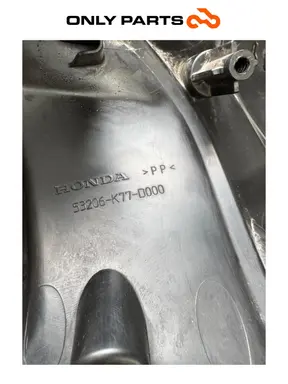 TAPA MANILLAR TRASERA HONDA SH 150 2017 OEM 53206-K77-V000 Honda SH 150cc 2017 Nero de segunda mano — foto real 10