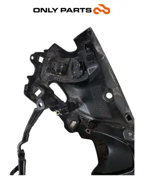 TAPA MANILLAR TRASERA HONDA SH 150 2017 OEM 53206-K77-V000 Honda SH 150cc 2017 Nero de segunda mano — foto real 9