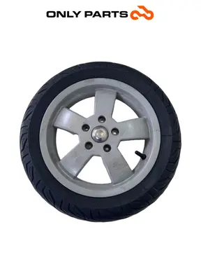 Cerchio anteriore Piaggio Vespa GT 200cc 2003 Viola usato — foto reale 2