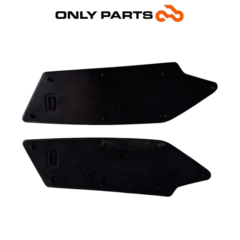 COPPIA TAPPETINI CENTRALI POGGIAPIEDI PEDANA BMW C 400 X 2018-2020 / FLOOR MATS — 4