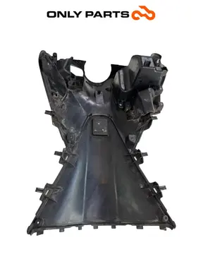 CONTRAESCUDO CARENADO INTERIOR HONDA SH 150 2017 OEM 81131-K77-V000 Honda SH 150cc 2017 Nero de segunda mano — foto real 9