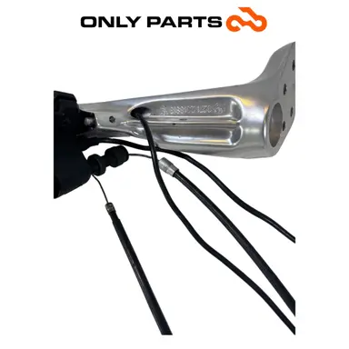 Semimanubrio destro con comando gas, blocchetto, pompa freno e cavi BMW R 850 R 1997 BMW R 850 R usato — foto reale 9