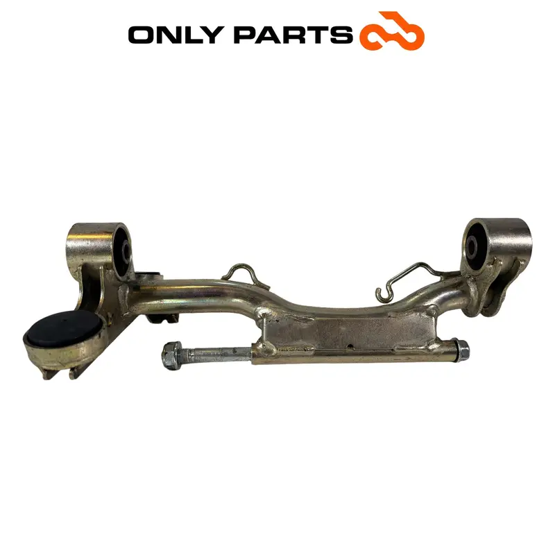 STAFFA BRACCIO SUPPORTO CULLA ATTACCO MOTORE HONDA SH 125 2004 / CRADLE BRACKET