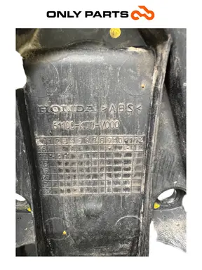 Used FRONT MUDGUARD FENDER HONDA SH 150 i 2017 OEM 61100-K77-V000 Honda SH 150cc 2017 Nero — real photo 10