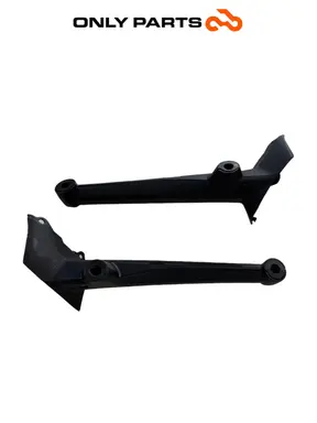 Used Windshield mounting plastic brackets Honda SH 150cc 2017 Nero — real photo 3