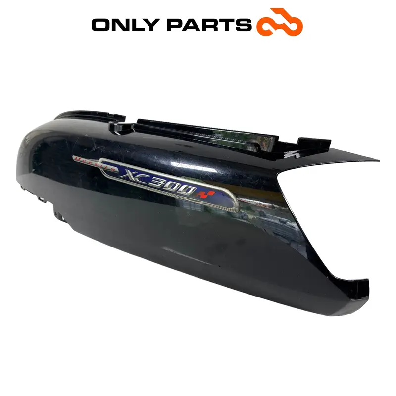 FIANCATA POSTERIORE SINISTRA SX NERA YAMAHA XC 300 VERSITY 2004 SIDE PANEL OEM