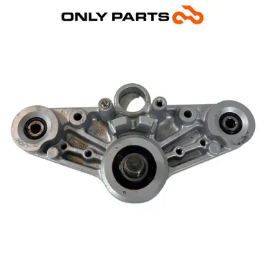 Piastra superiore di sterzo con boccole elastiche (upper triple clamp) BMW R 850 R 1997 BMW R 850 R usato — foto reale 10