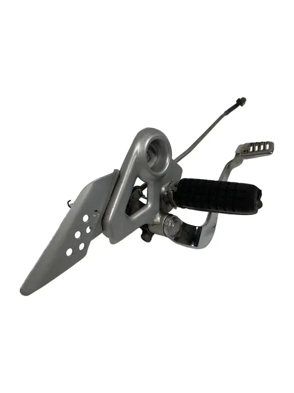 PEDANA POGGIAPIEDI ANTERIORE PILOTA DESTRA DX HONDA CBF 125 2009 RIGHT FOOTREST