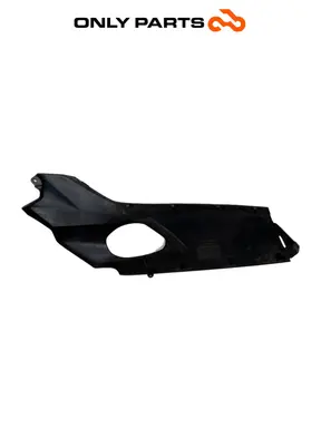 PANEL INFERIOR IZQUIERDO HONDA SH 150 2017 64322-K77-V000 VER DEFECTO Honda SH 150cc 2017 Nero de segunda mano — foto real 1