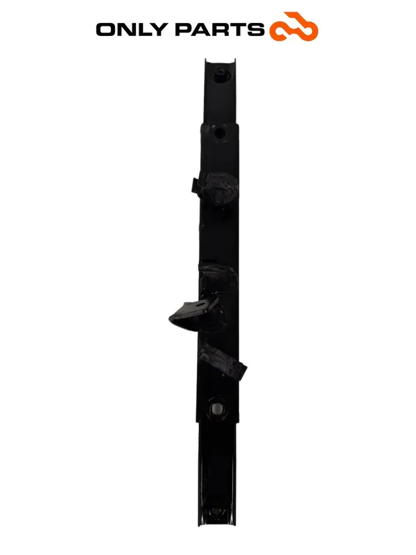 STAFFA SUPPORTO REGGI SERBATOIO PIAGGIO MP3 YOURBAN 300 2013 / TANK BRACKET — 3