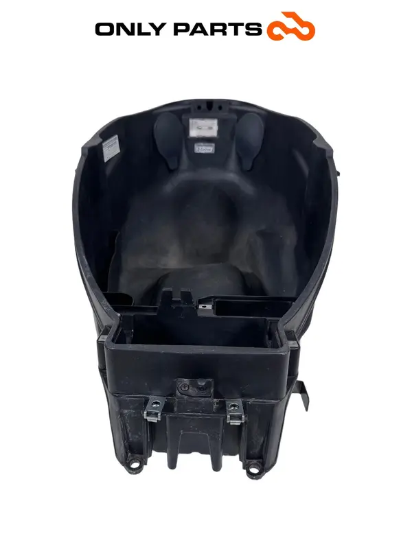 VANO SOTTOSELLA VASCA PORTACASCO PIAGGIO BEVERLY POLICE 300 2018 UNDERSEAT TRAY — 2