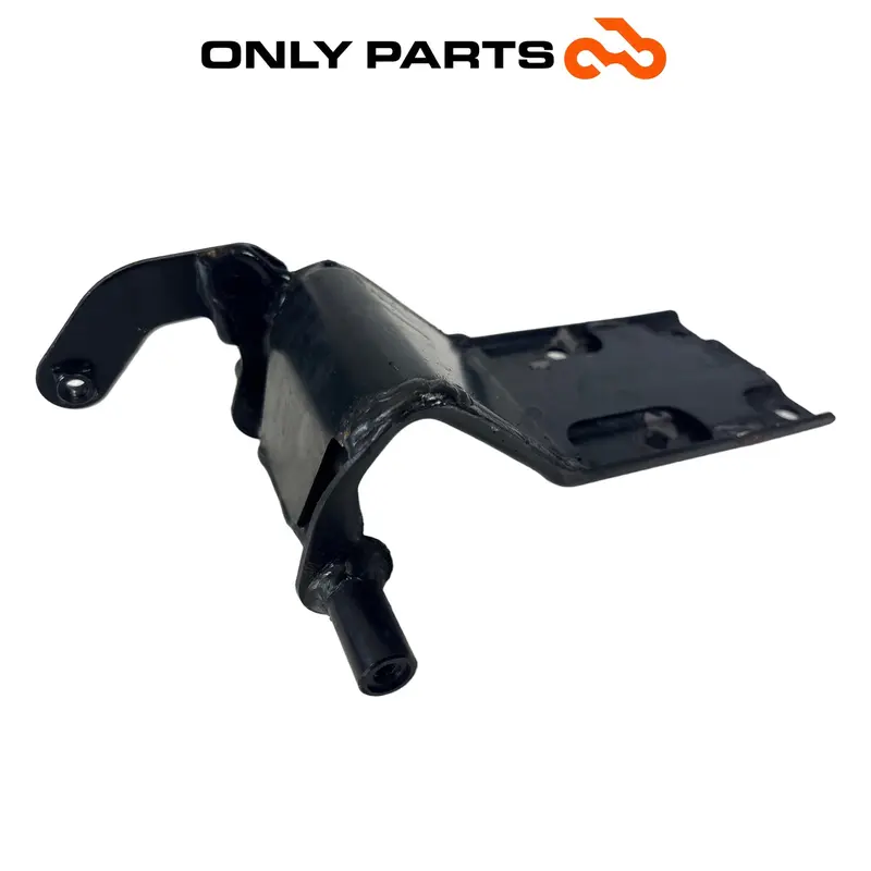 STAFFA SUPPORTO CERNIERA SELLA FERRO YAMAHA XC 300 VERSITY 2004 / SEAT BRACKET — 3