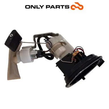 Pompa carburante benzina BMW C 400 X 400cc 2020 Blu usato — foto reale 6