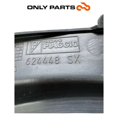 Fianchetto posteriore SX Piaggio MP3 250cc 2009 Grigio usato — foto reale 11