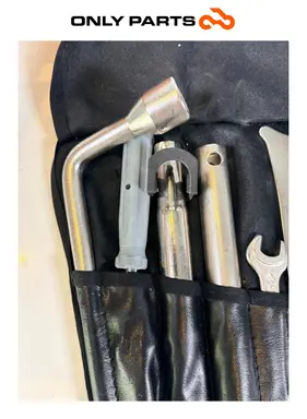 Kit attrezzi di bordo con borsa (tool kit) BMW R 850 R 1997 BMW R 850 R usato — foto reale 6