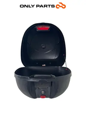 Used GIVI REAR TOP CASE HELMET BOX HONDA PCX 125CC UNIVERSAL Honda PCX 125cc 2011 Grigio — real photo 8