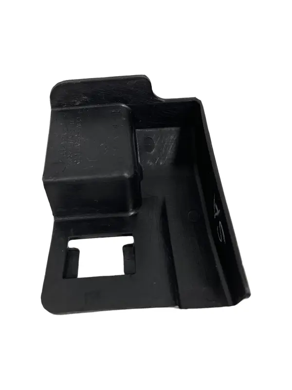 COPERCHIO SCATOLA FUSIBILI ORIGINALE HONDA CBF 125 2009 / FUSE BOX COVER LID OEM — 4