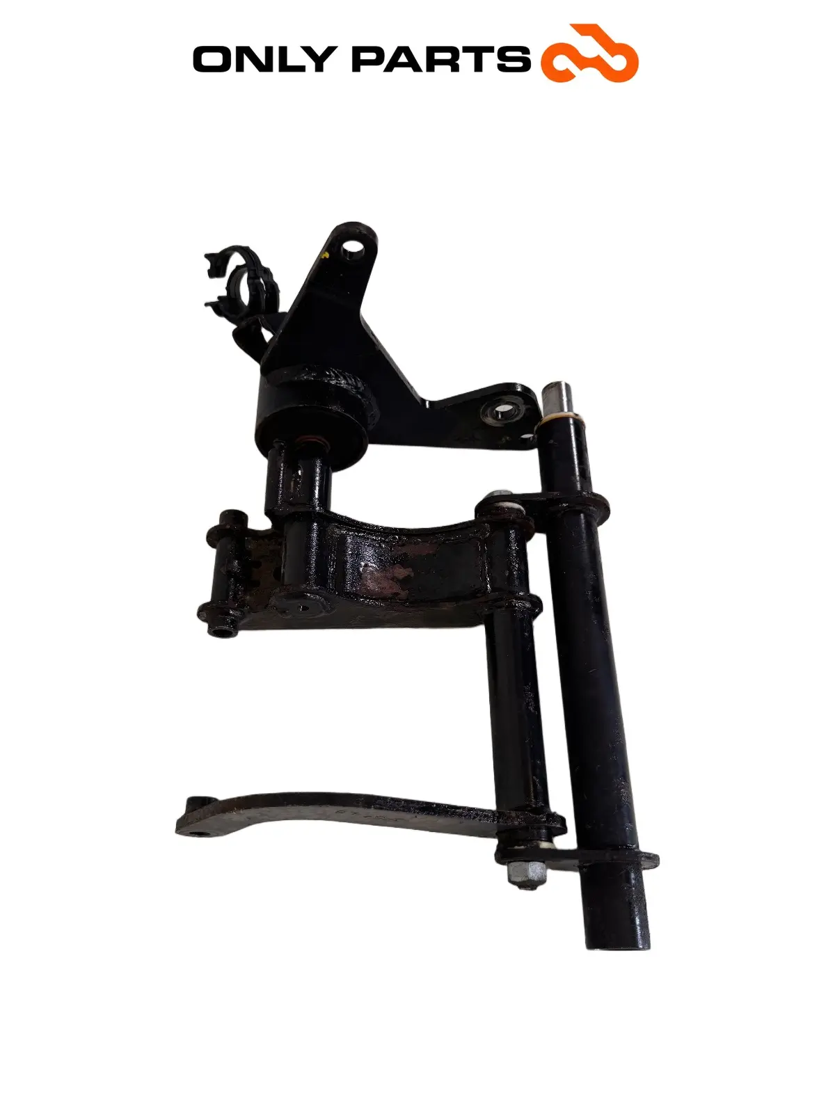 Staffa supporto motore — 2