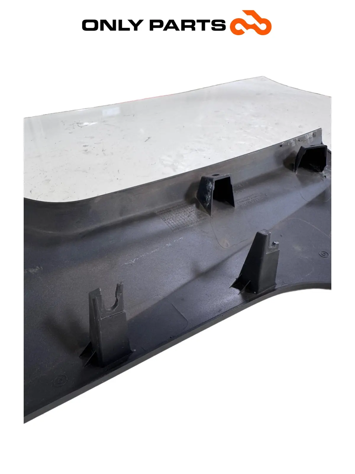 Fianchetto laterale DX — 2